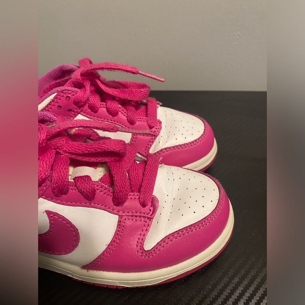 Item 74 Nike Kids Pink and White Low-Top Sneakers - Picture 2 of 9